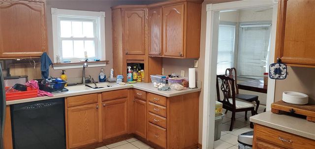 19 12th Avenue N, Texas City, TX 77590