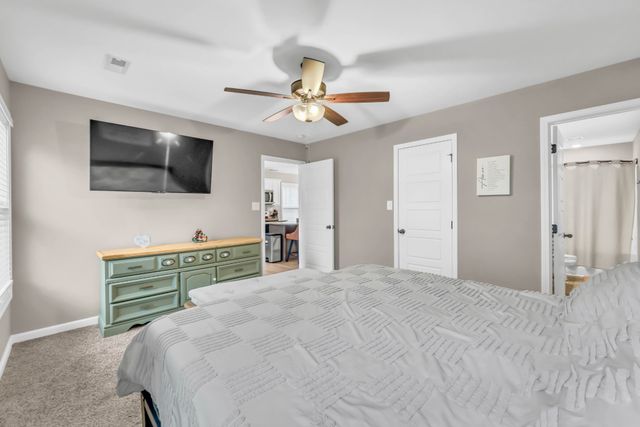 1176 Cottonwood Dr, Clarksville, TN 37040