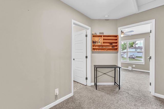 1176 Cottonwood Dr, Clarksville, TN 37040