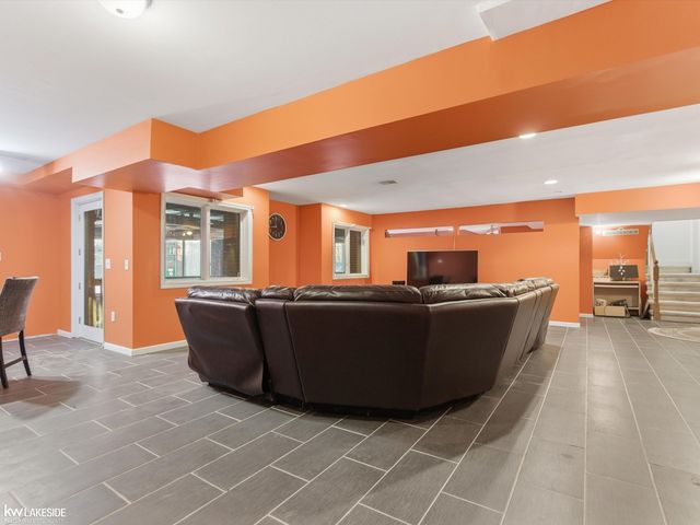 53792 Dominique Court, Shelby Twp, MI 48315