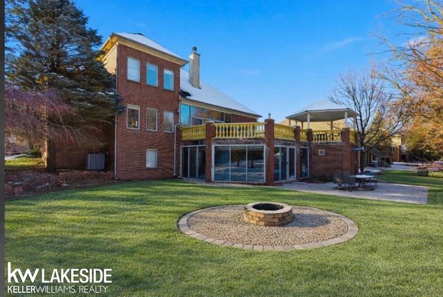 53792 Dominique Court, Shelby Twp, MI 48315