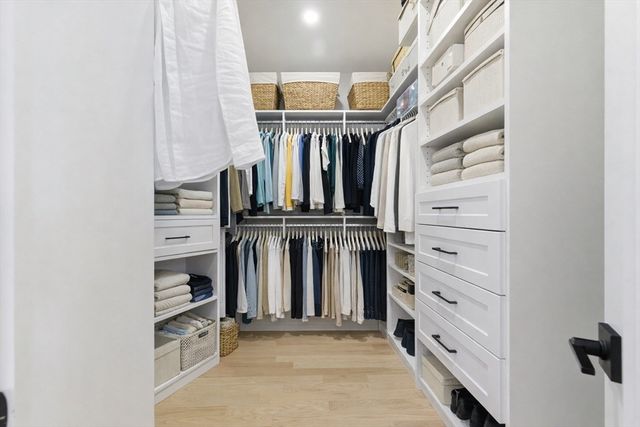 16-18 Josselyn Pl 16, Newton, MA 02461