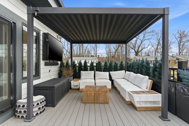 16-18 Josselyn Pl 16, Newton, MA 02461