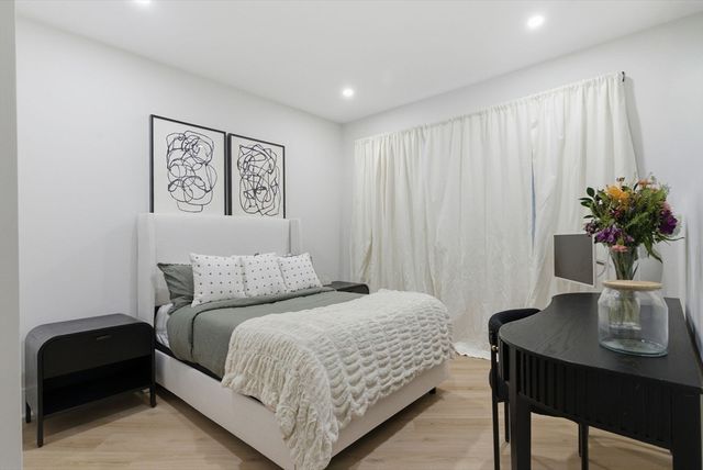 16-18 Josselyn Pl 16, Newton, MA 02461