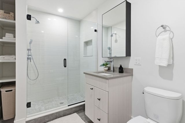 16-18 Josselyn Pl 16, Newton, MA 02461