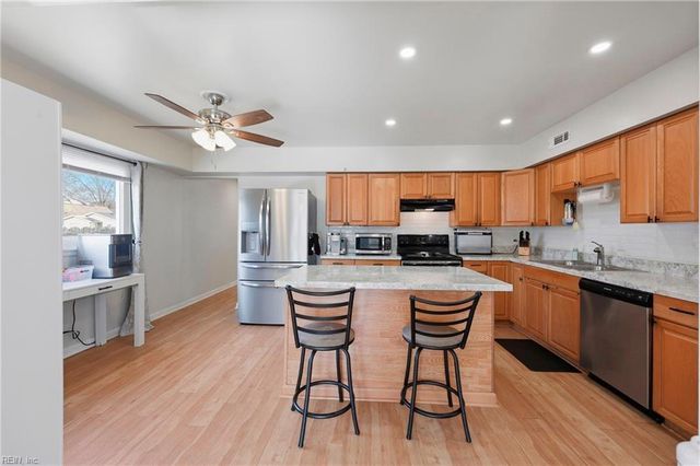 2935 Old Glory RD, Virginia Beach, VA 23453