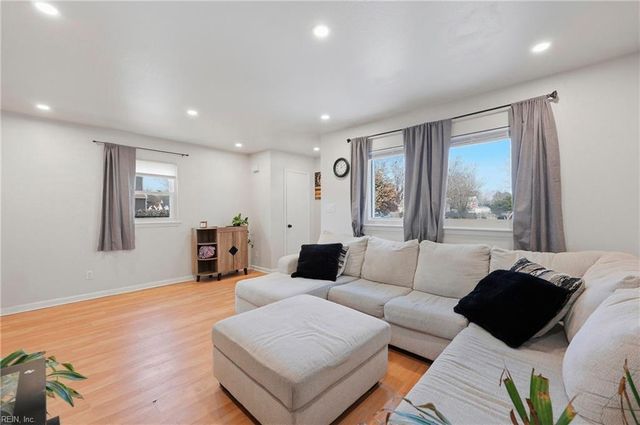 2935 Old Glory RD, Virginia Beach, VA 23453