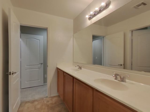 4376 E Selena Drive, Phoenix, AZ 85050