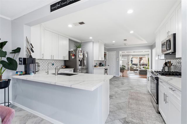 4002 Cheena Drive, Houston, TX 77025