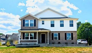 2252 Lake Ridge Drive, Grand Blanc, MI 48439