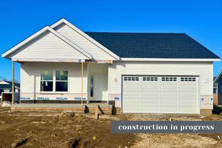 4738 W 11TH Street, Davenport, IA 52804