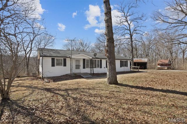 3028 Hh Road, Waterloo, IL 62298