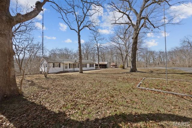 3028 Hh Road, Waterloo, IL 62298