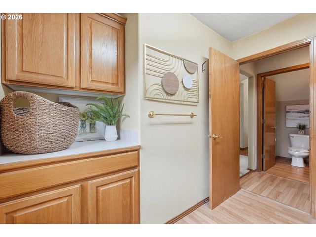 21903 Ne SHAVER St, Fairview, OR 97024