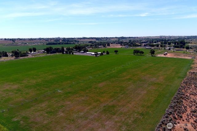 5788 NE Road K, Moses Lake, WA 98837