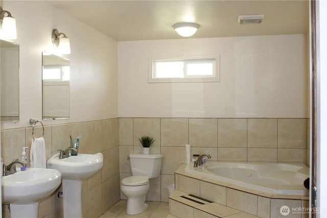 5788 NE Road K, Moses Lake, WA 98837