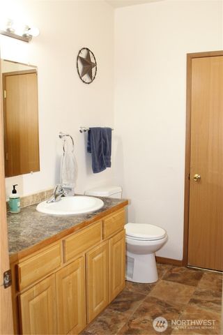 5788 NE Road K, Moses Lake, WA 98837