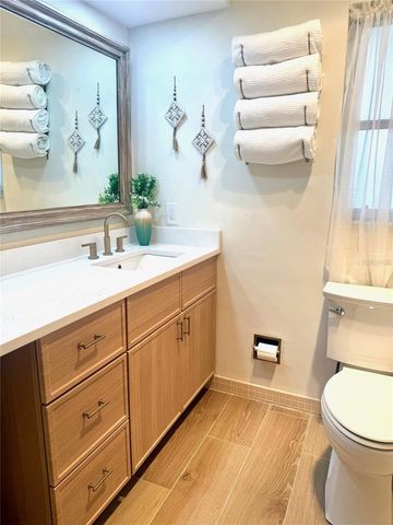 13999 80TH AVENUE, Seminole, FL 33776