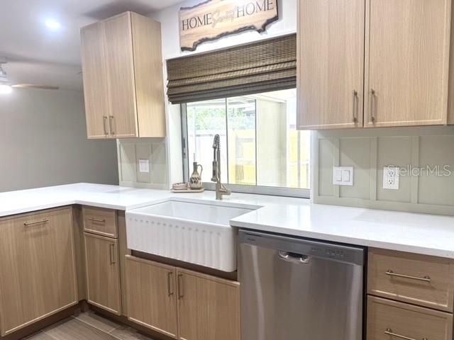 13999 80TH AVENUE, Seminole, FL 33776