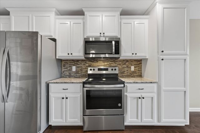 1228 Gentry Dr, Clarksville, TN 37043