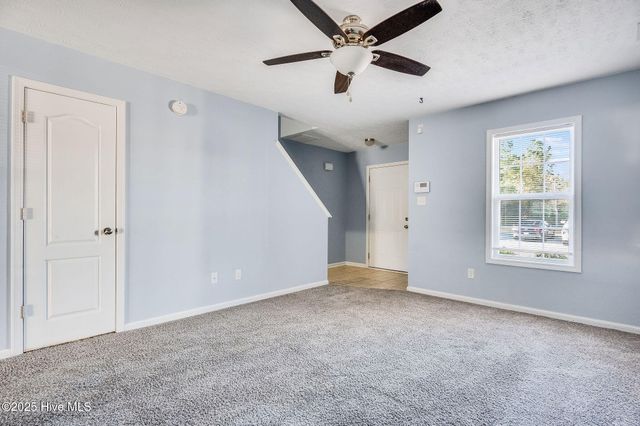 317 Glen Cannon Drive, Jacksonville, NC 28546