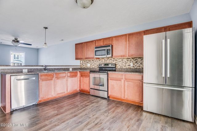 317 Glen Cannon Drive, Jacksonville, NC 28546