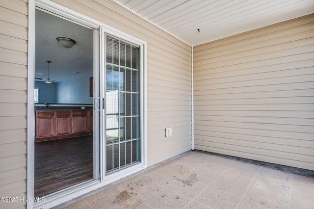 317 Glen Cannon Drive, Jacksonville, NC 28546