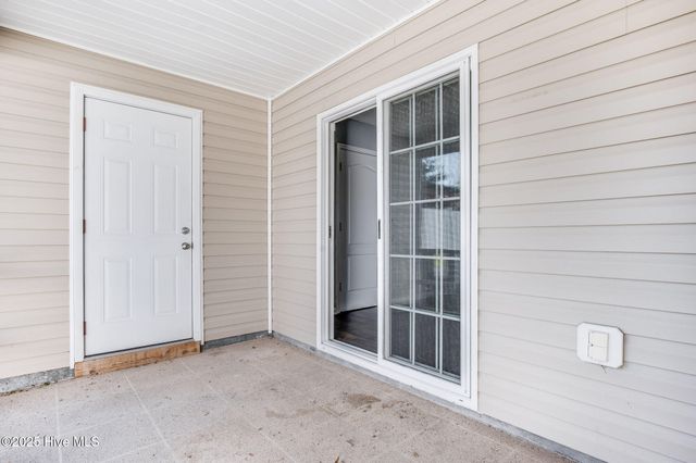 317 Glen Cannon Drive, Jacksonville, NC 28546