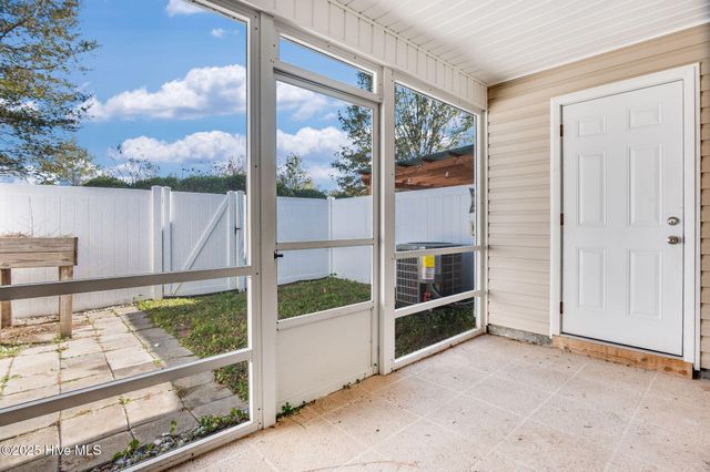 317 Glen Cannon Drive, Jacksonville, NC 28546