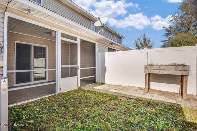 317 Glen Cannon Drive, Jacksonville, NC 28546