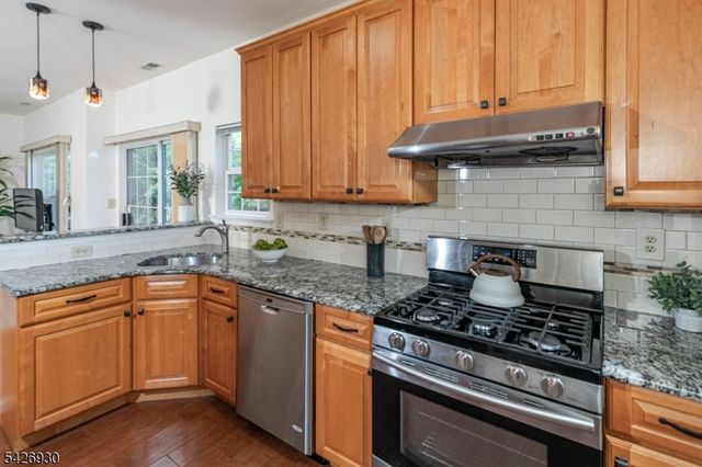 76 Harvard Cir, Montgomery Twp., NJ 08540
