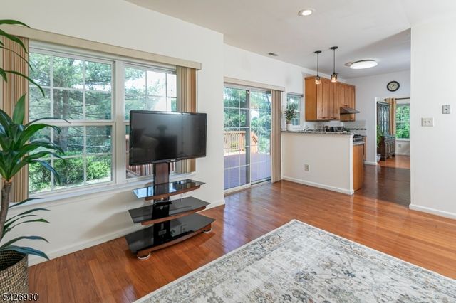 76 Harvard Cir, Montgomery Twp., NJ 08540