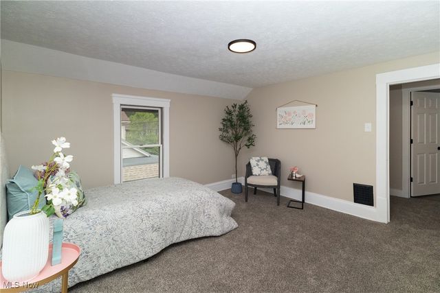 301 S Lyman Street, Wadsworth, OH 44281