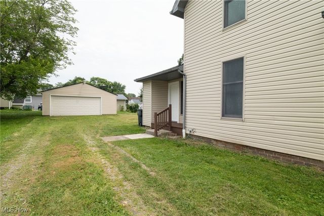 301 S Lyman Street, Wadsworth, OH 44281