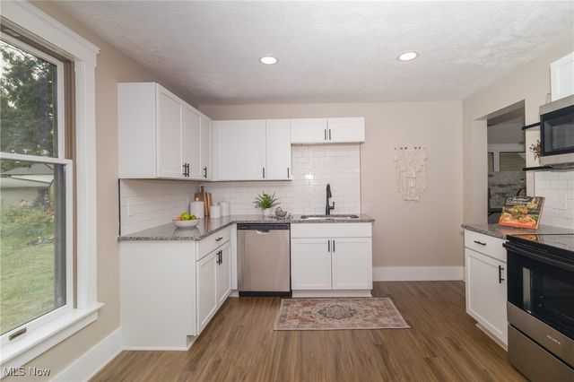 301 S Lyman Street, Wadsworth, OH 44281