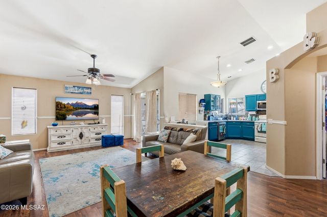 7194 E Cherrywood Street, Tucson, AZ 85756