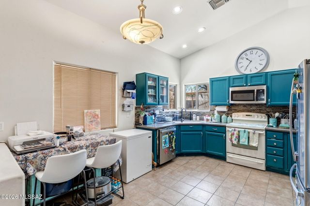 7194 E Cherrywood Street, Tucson, AZ 85756