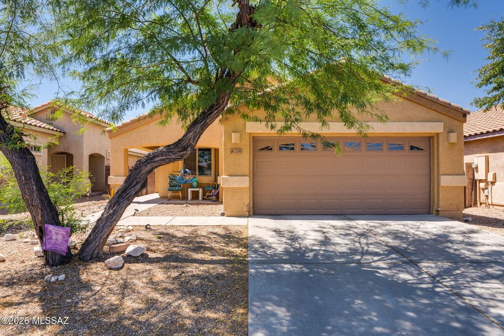 7194 E Cherrywood Street, Tucson, AZ 85756