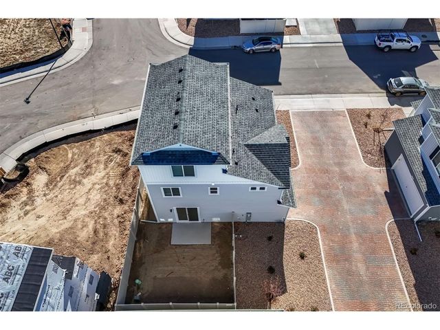 46589 Sunflower Ln, Bennett, CO 80102