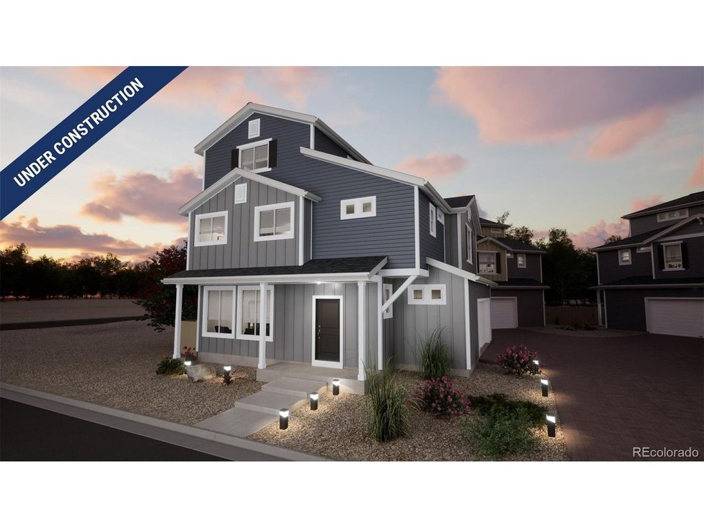 46589 Sunflower Ln, Bennett, CO 80102