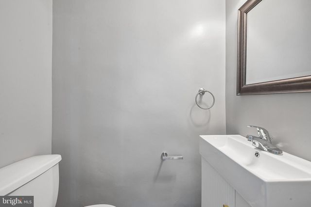 2872 TUCKAHOE RD, Camden, NJ 08104