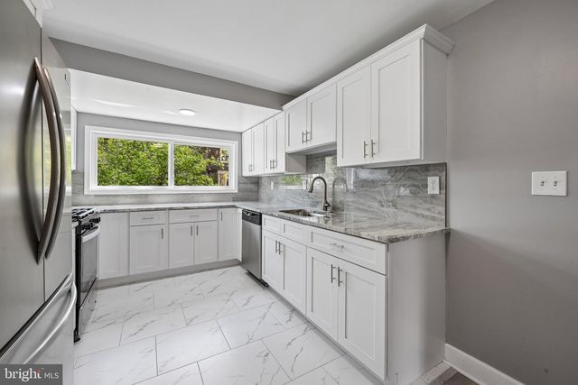 2872 TUCKAHOE RD, Camden, NJ 08104