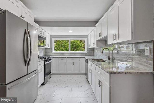 2872 TUCKAHOE RD, Camden, NJ 08104