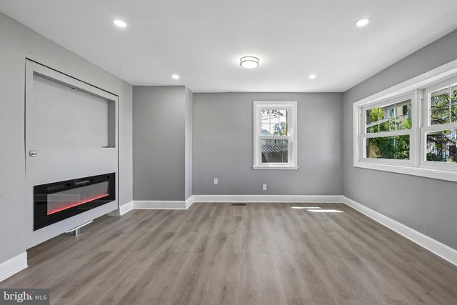 2872 TUCKAHOE RD, Camden, NJ 08104