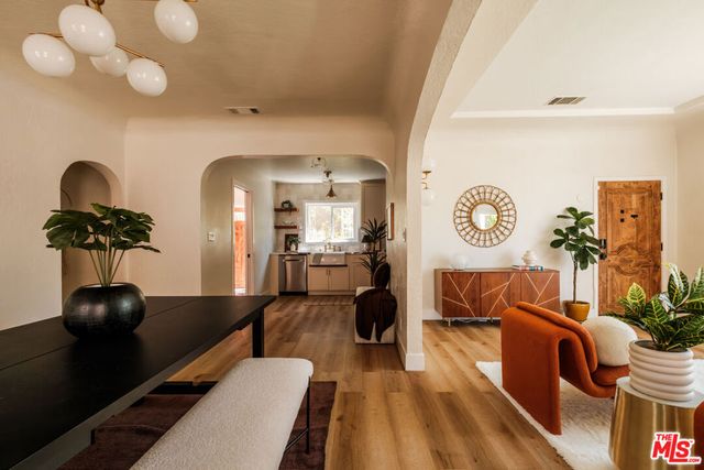7510 S Harvard Boulevard, Los Angeles, CA 90047
