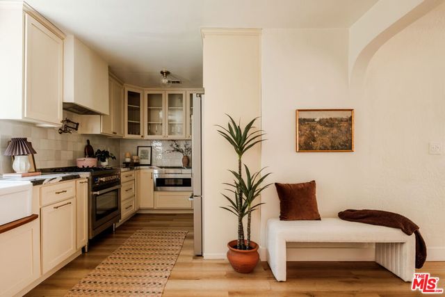7510 S Harvard Boulevard, Los Angeles, CA 90047