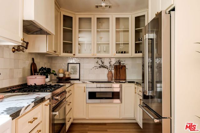 7510 S Harvard Boulevard, Los Angeles, CA 90047