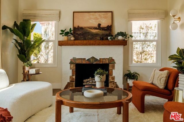 7510 S Harvard Boulevard, Los Angeles, CA 90047
