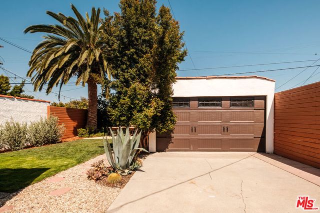 7510 S Harvard Boulevard, Los Angeles, CA 90047