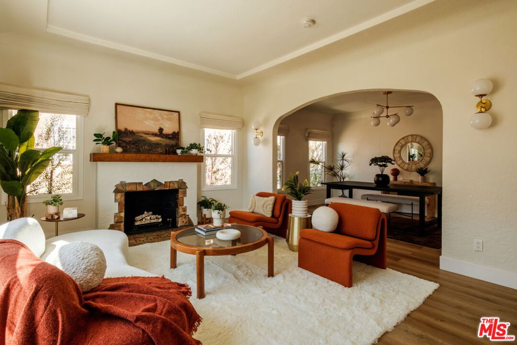 7510 S Harvard Boulevard, Los Angeles, CA 90047